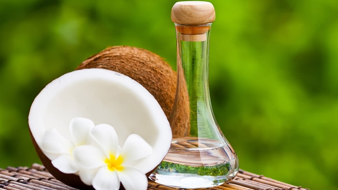 How Coconut Oil Massage Can Beneficiate You